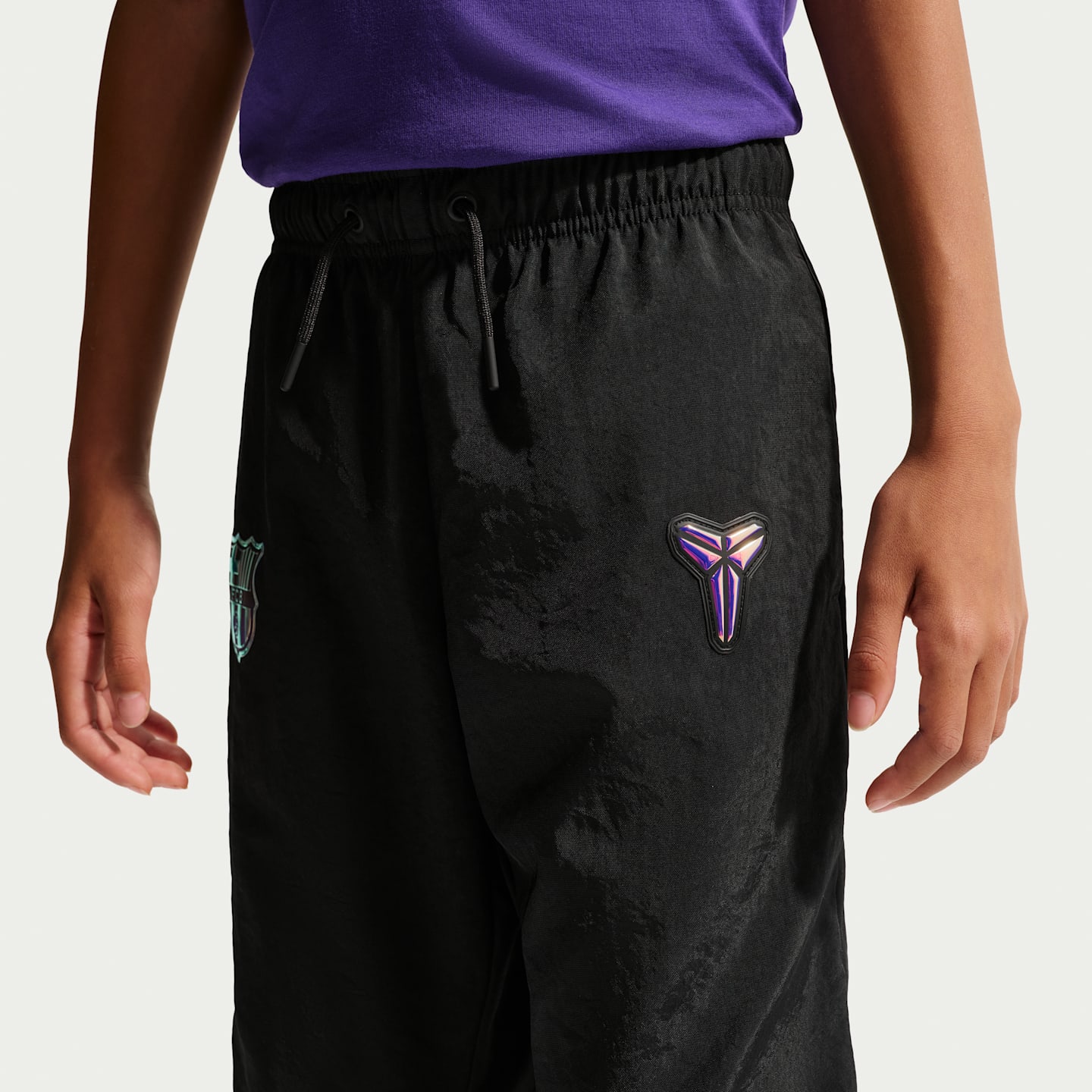 Детские футбольные брюки Nike FC Barcelona Away Kobe из тканой ткани, цвет: Чёрный — фото 3