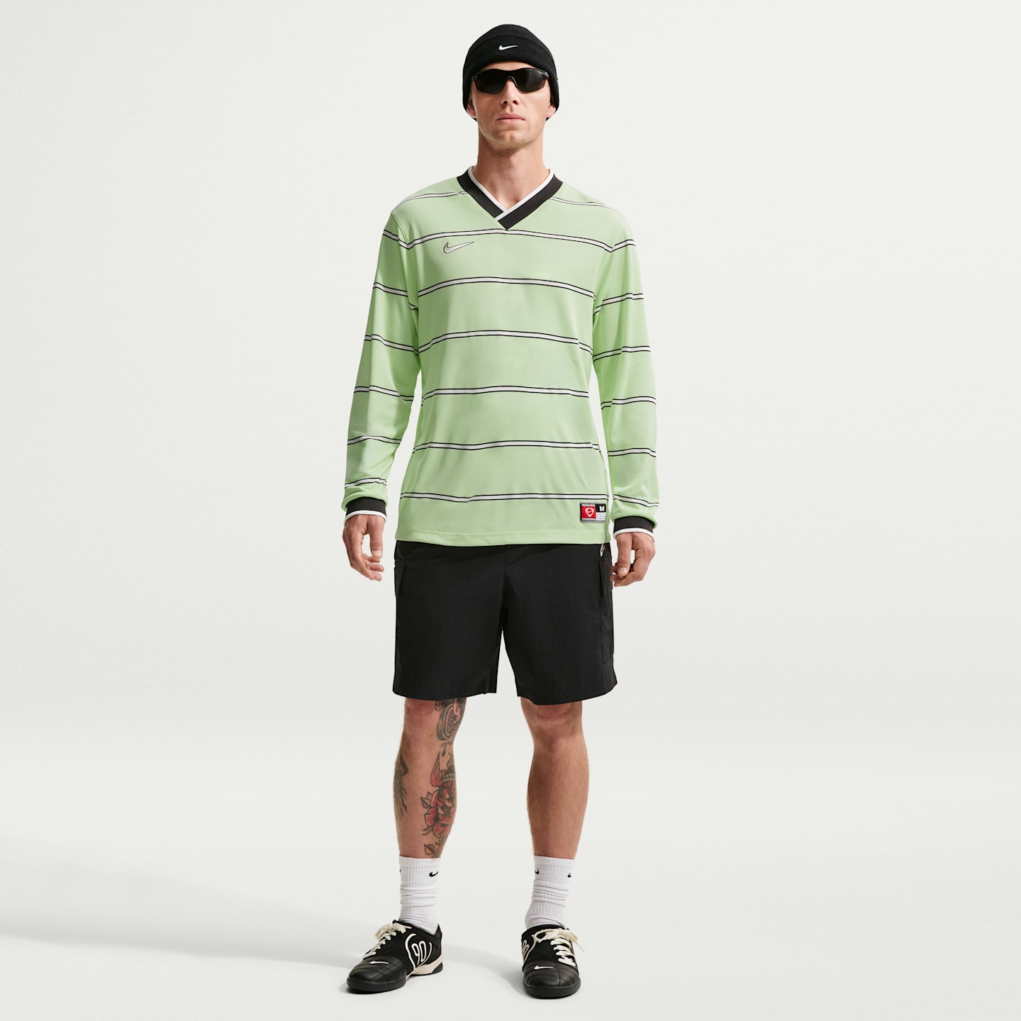 Мужской футбольный топ с длинным рукавом Nike Energy Dri-FIT, цвет: Кислотно-жёлтый / Почти чёрный — фото 4