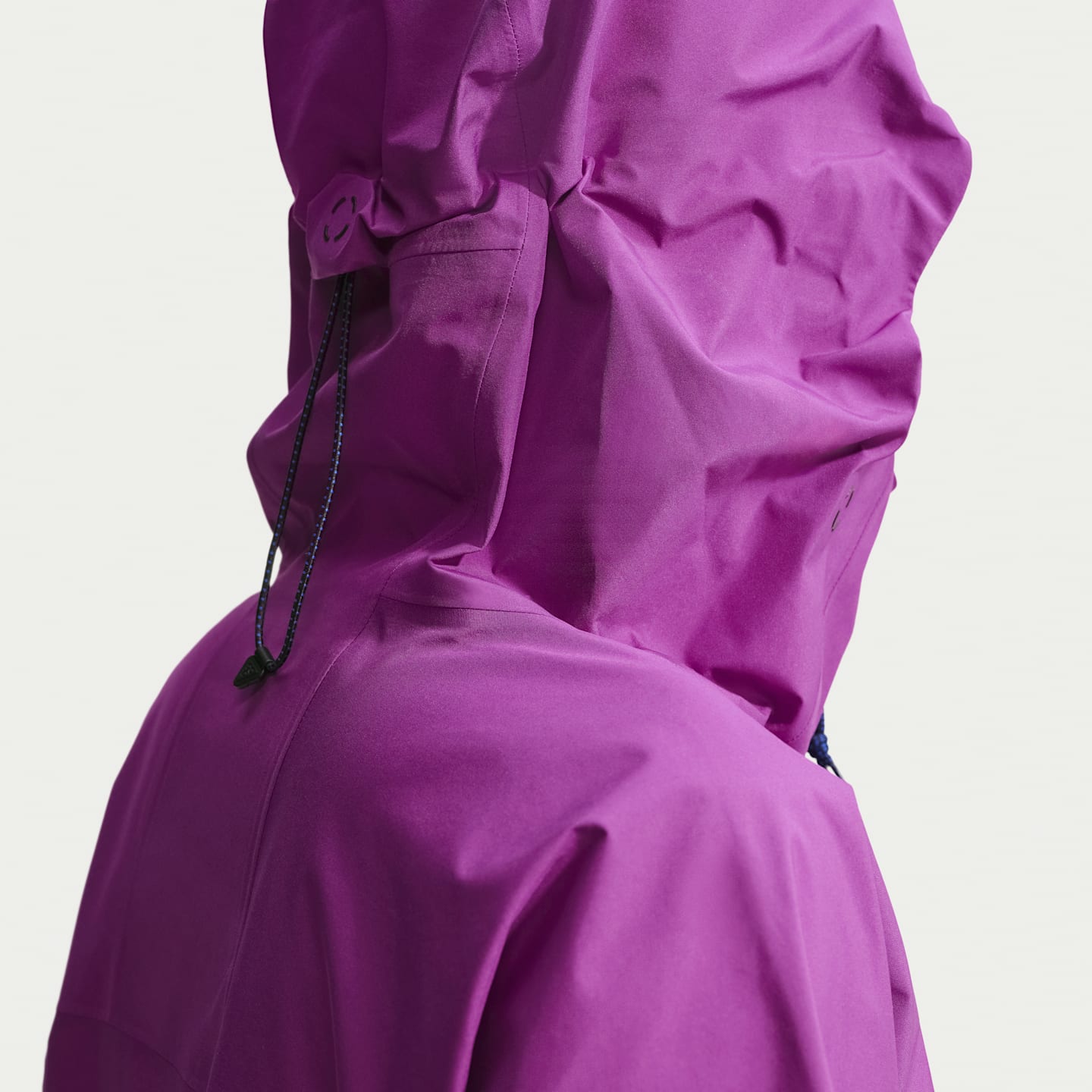 Женская куртка Nike ACG Misery Ridge Storm-FIT Adv GORE-TEX 3L Hiking, цвет: Ягодный / Королевский синий — фото 6
