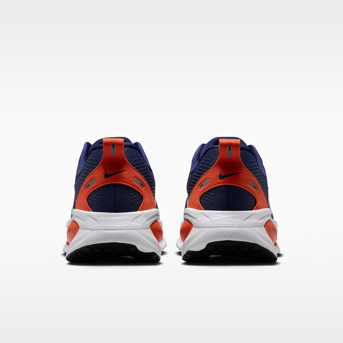 Мужские кроссовки Nike College Vomero 18 (Virginia) Road Running, цвет: Тёмно-синий / Оранжевый — фото 6
