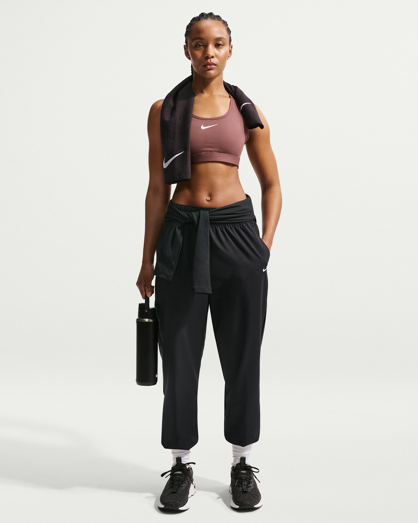 Женские джоггеры Nike One Dri-FIT High-Waisted 7/8, большие размеры, цвет: Чёрный / Белый — фото 6