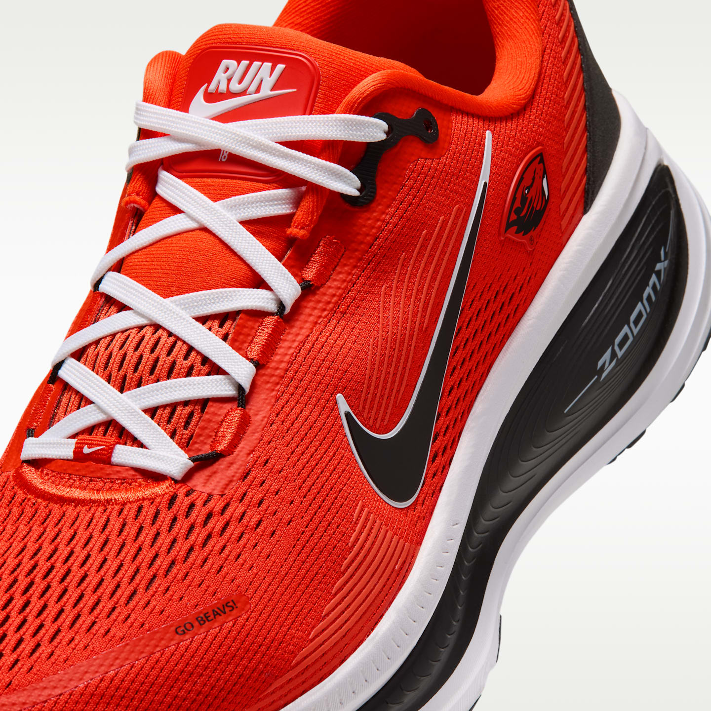 Мужские кроссовки Nike College Vomero 18 (Oregon State) Road Running, цвет: Оранжевый / Чёрный — фото 7