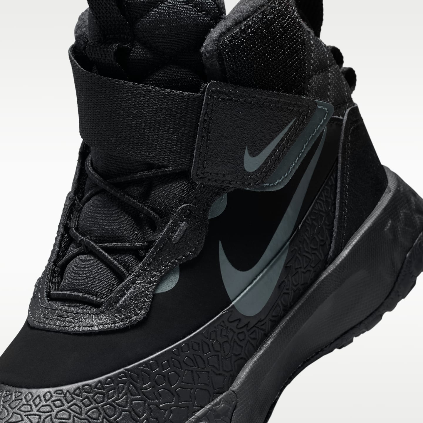 Детские ботинки Nike Terrascout Boots with Reflective Accents, цвет: Чёрный / Антрацитовый — фото 7