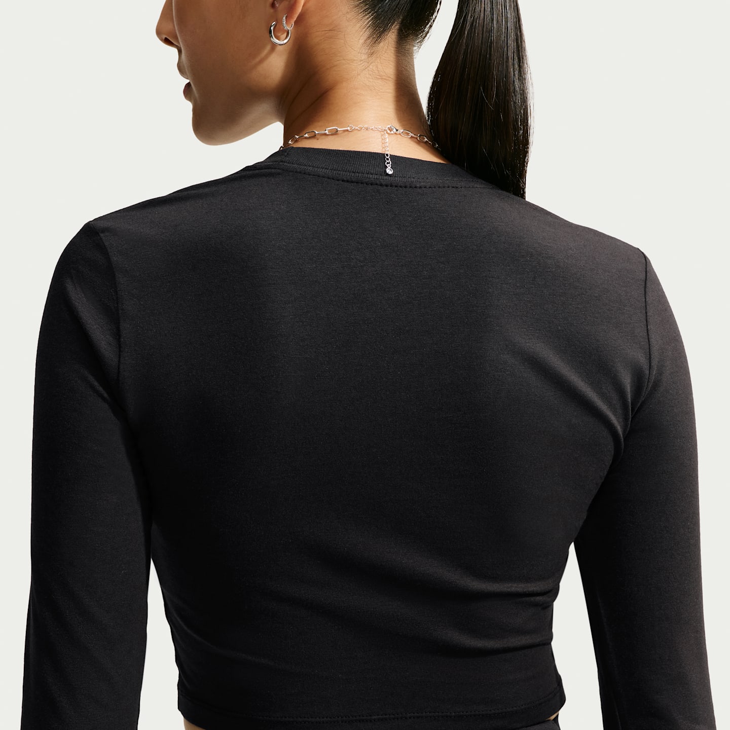 Женская футболка Nike Sportswear Slim Cropped Long-Sleeve, цвет: Чёрный — фото 2