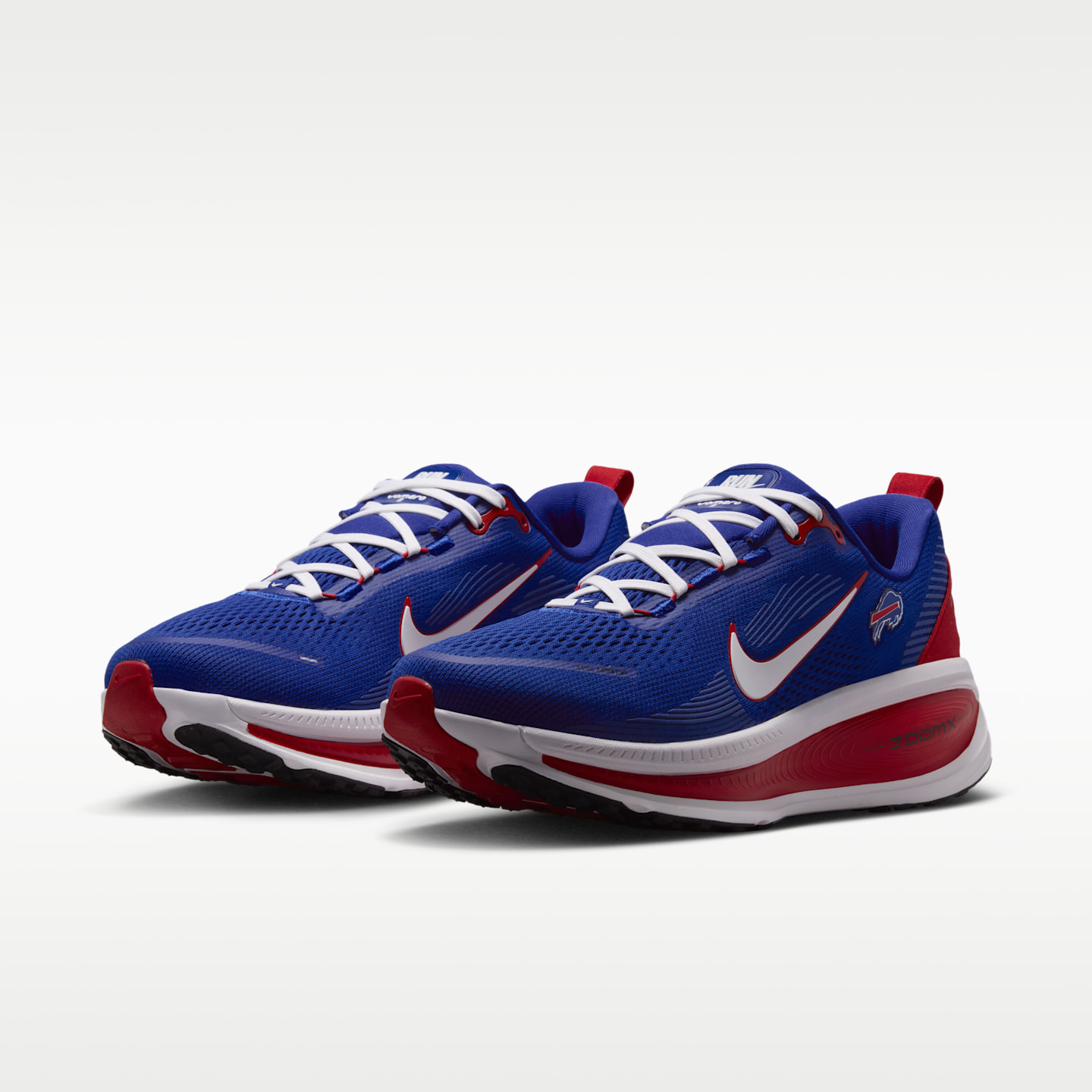 Мужские кроссовки Nike Vomero 18 (Buffalo Bills) NFL Road Running, цвет: Королевский синий / Красный — фото 5