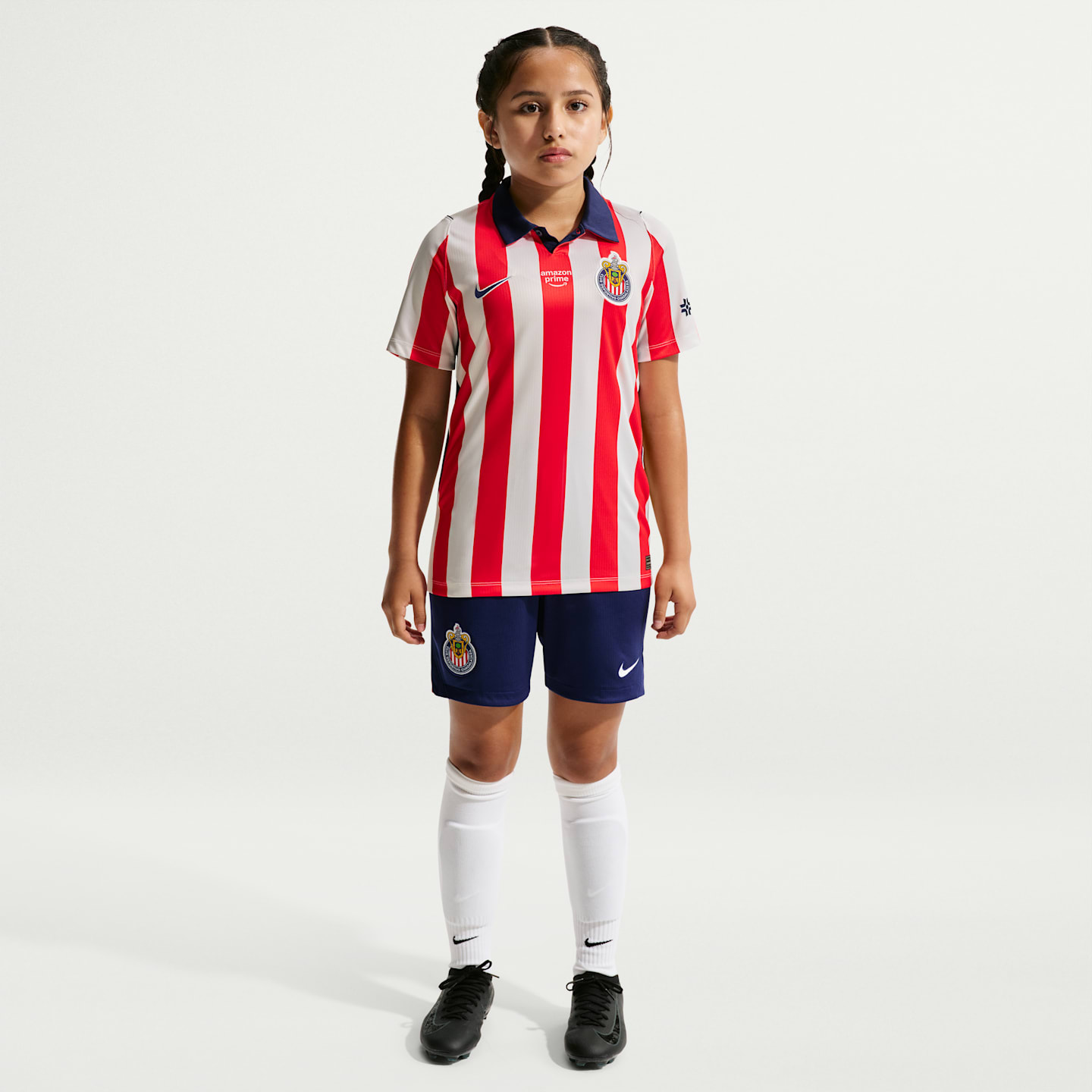 Детский топ Nike C.D. Guadalajara 2026/27 Stadium Home Dri-FIT Soccer Replica Jersey, цвет: Белый / Красный — фото 4