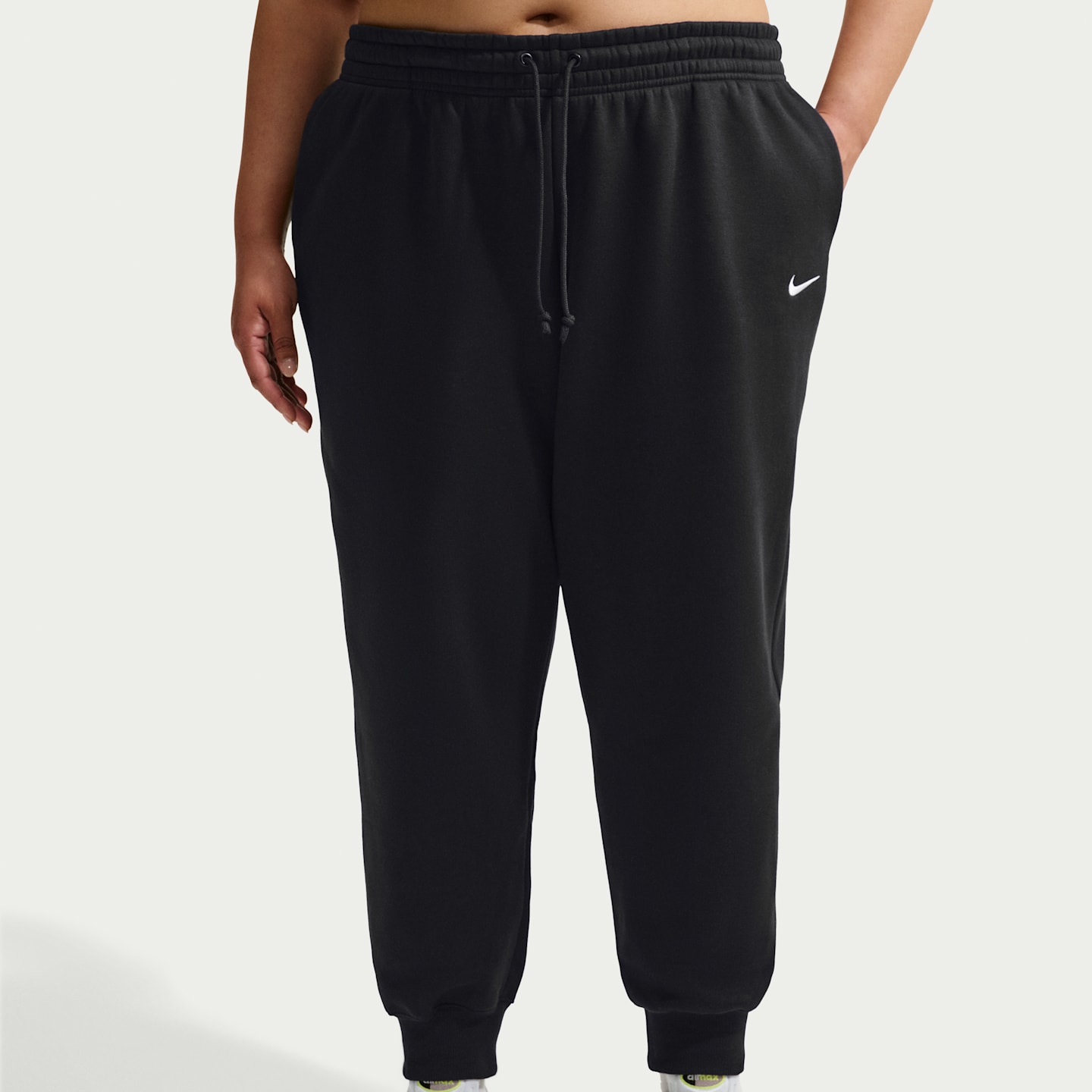 Женские брюки Nike Sportswear Phoenix Fleece Mid-Rise, цвет: Чёрный / Молочный — фото 2