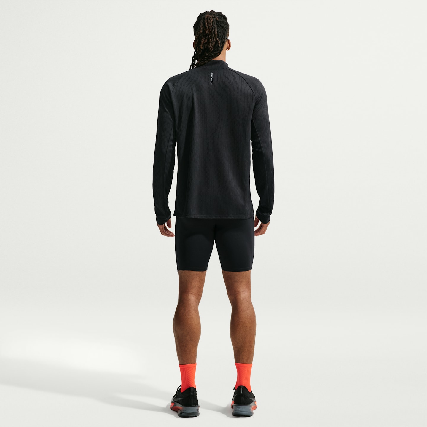 Мужской промежуточный слой Nike Stride Aero-FIT на молнии 1/2, цвет: Чёрный — фото 5