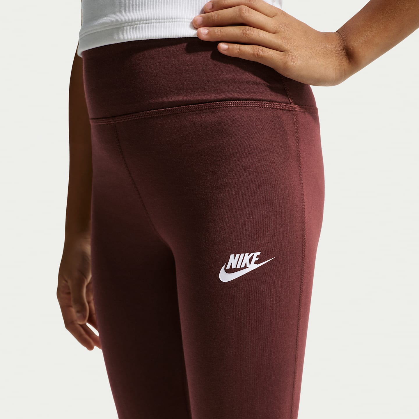 Леггинсы Nike Sportswear Classic High-Waisted Flared для девочек, цвет: Белый — фото 2