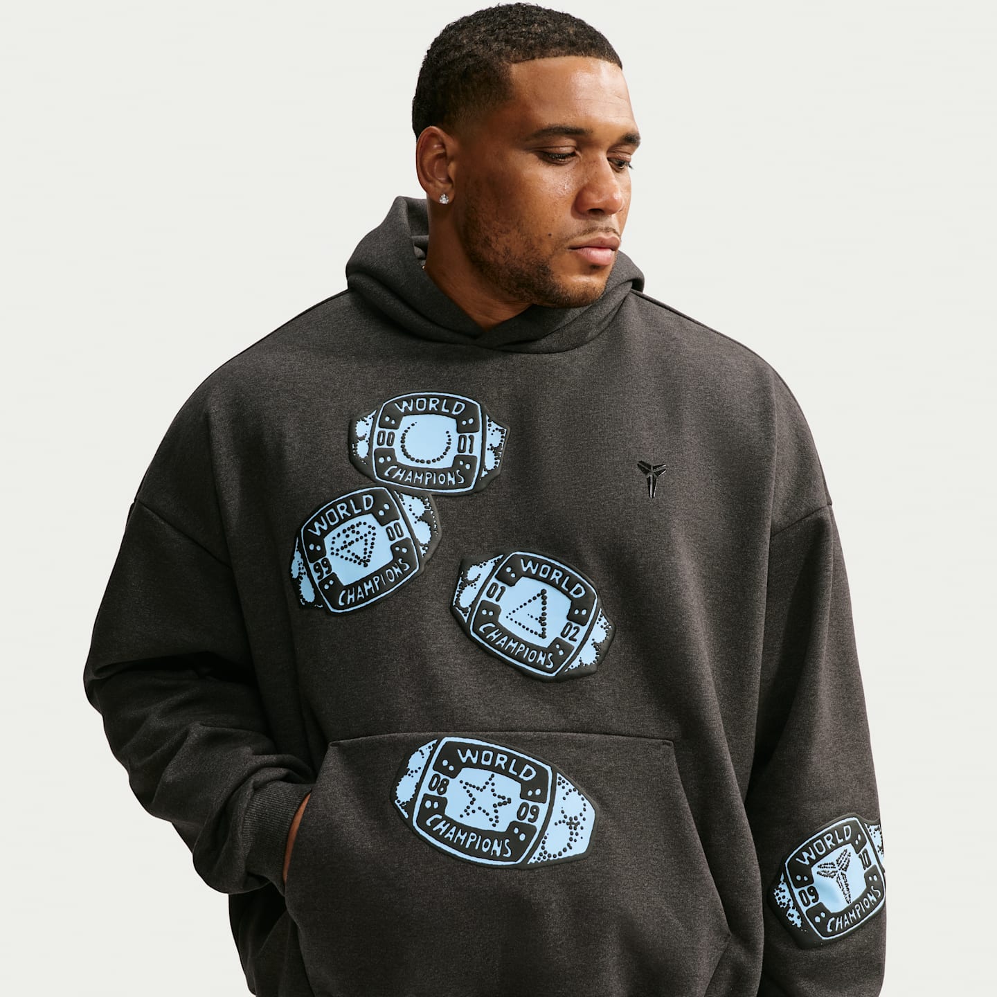 Мужское баскетбольное худи Nike Kobe Standard Issue Therma-FIT, цвет: Чёрный меланжевый / Чёрный — фото 6