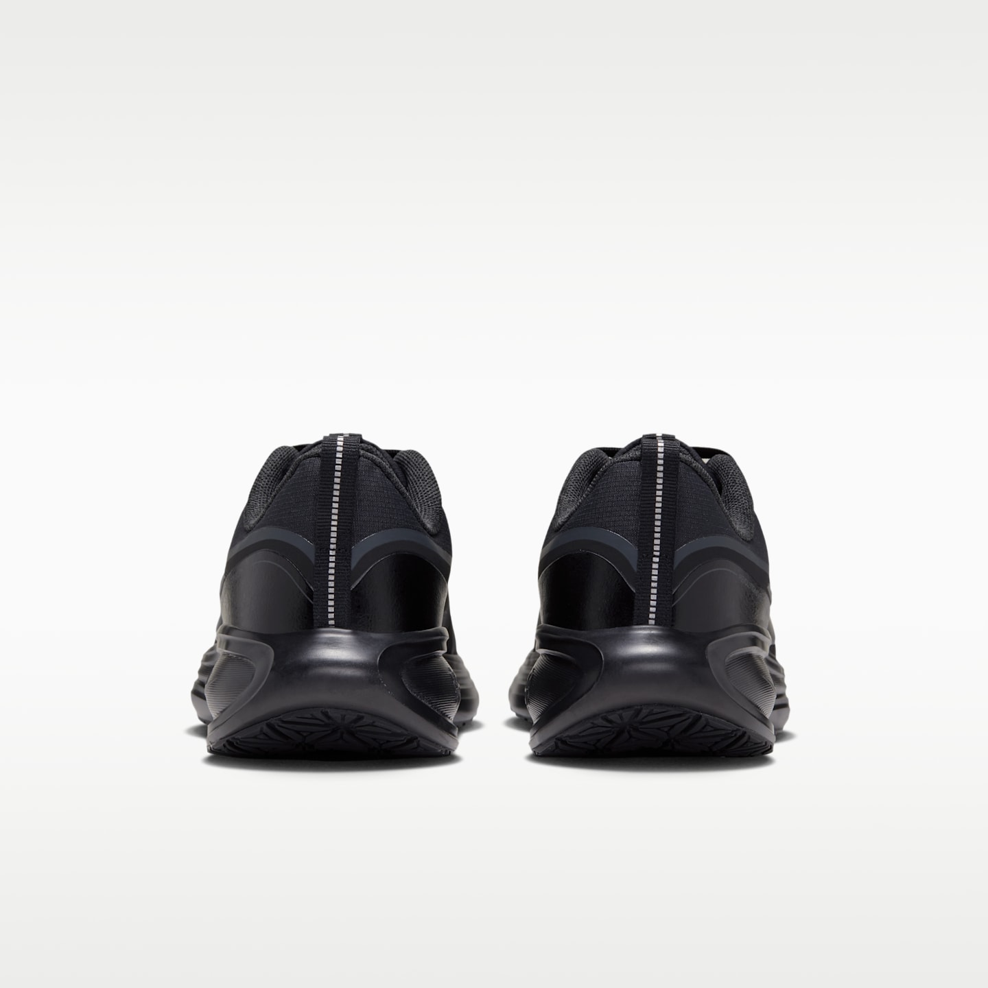 Женские кроссовки Nike Revolution 8 Utility Road Running, цвет: Чёрный / Антрацитовый — фото 6