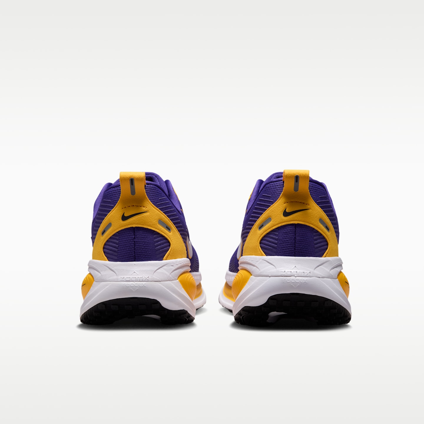 Мужские кроссовки Nike College Vomero 18 (LSU) Road Running, цвет: Фиолетовый / Золотой — фото 6