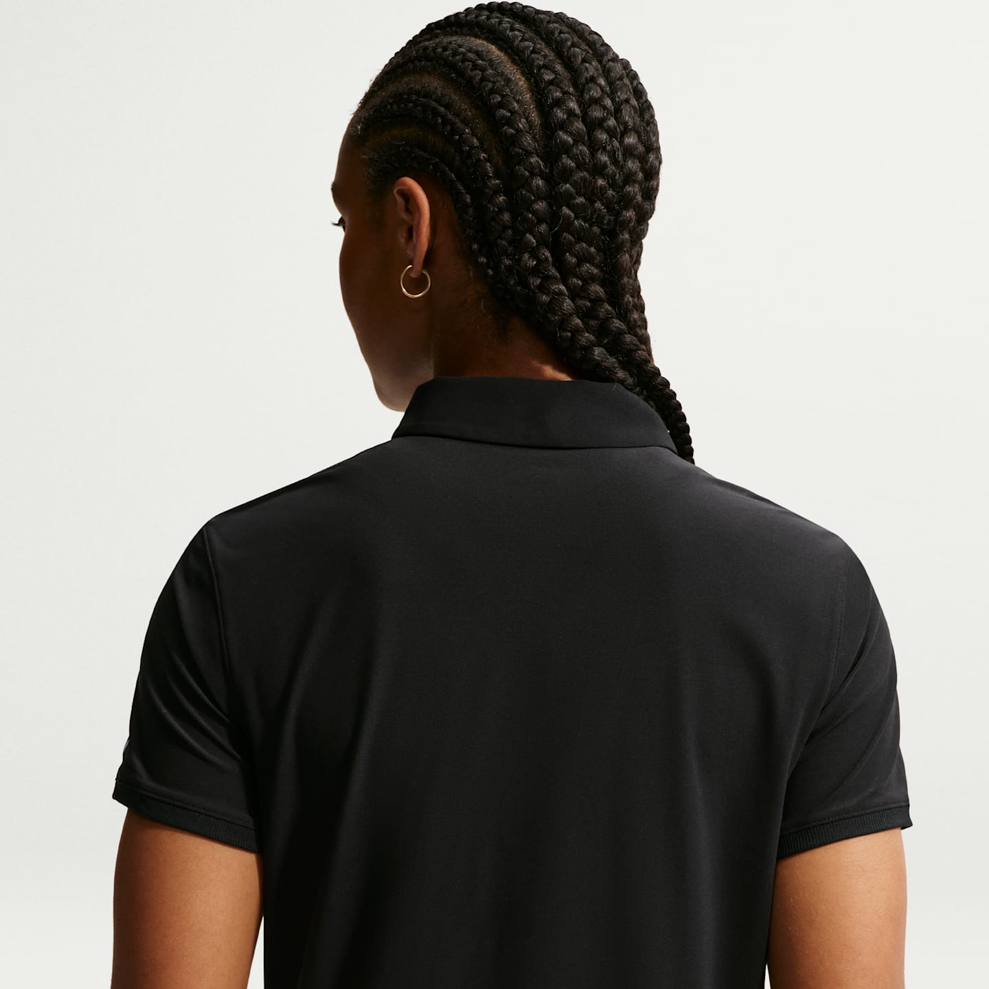 Женское поло для гольфа Nike Victory Dri-FIT с коротким рукавом, цвет: Чёрный / Белый — фото 2