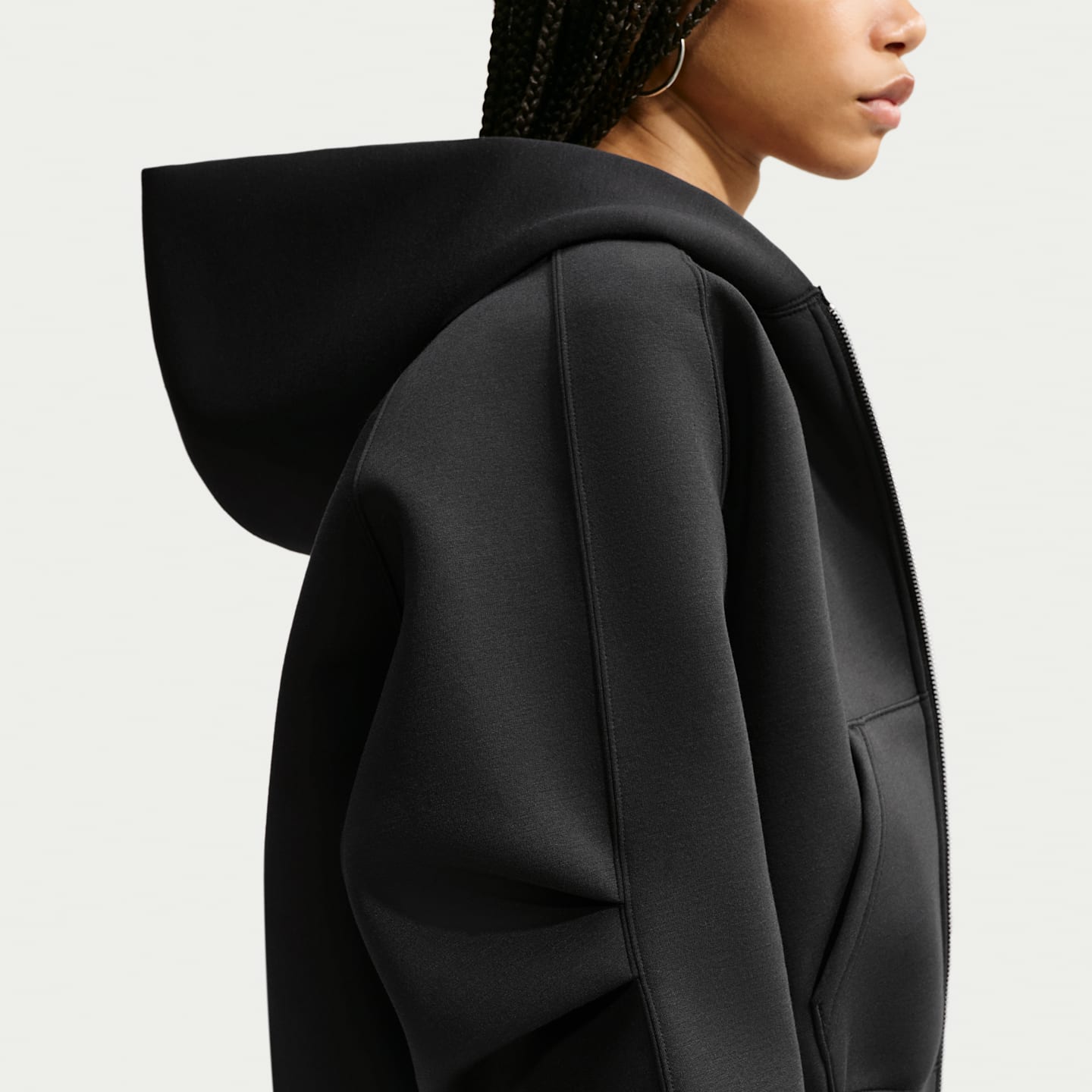 Женское флисовое худи оверсайз на молнии Nike Article Fleece, цвет: Чёрный / Ледяной серебряный — фото 2