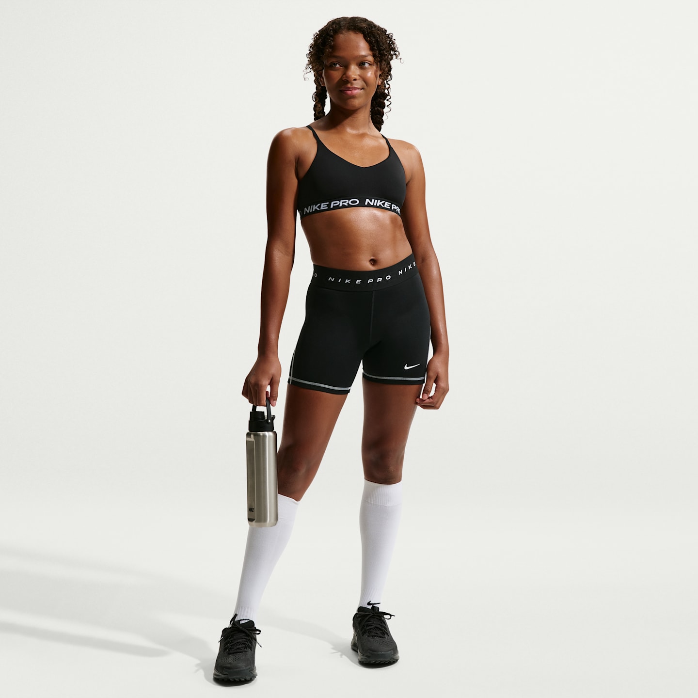 Детский спортивный бра для девочек Nike Pro Indy, цвет: Чёрный — фото 4