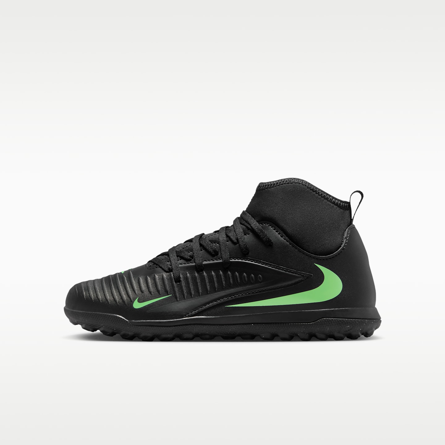 Детские кроссовки Nike Jr. Phantom 6 High Club Turf Soccer, цвет: Чёрный / Зелёный — фото 1