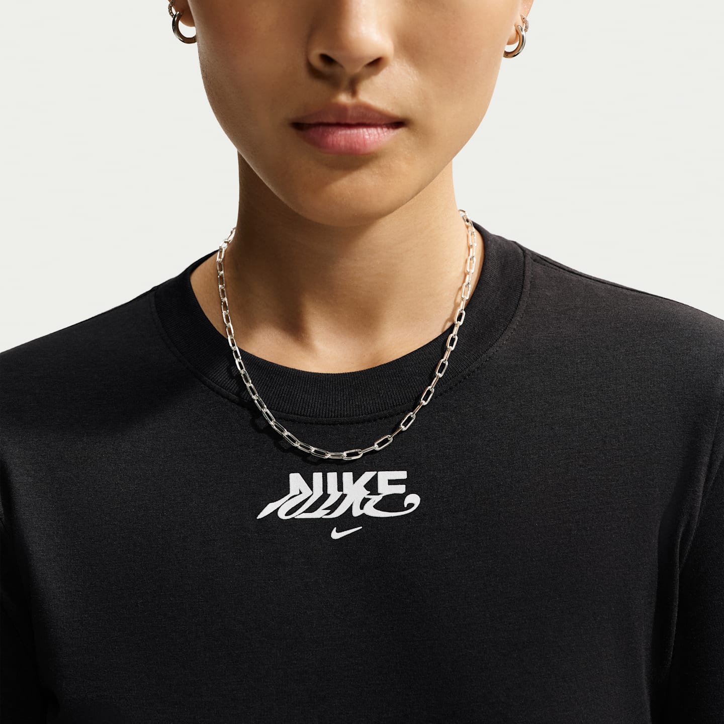 Женская футболка Nike Sportswear Slim Cropped Long-Sleeve, цвет: Чёрный — фото 3