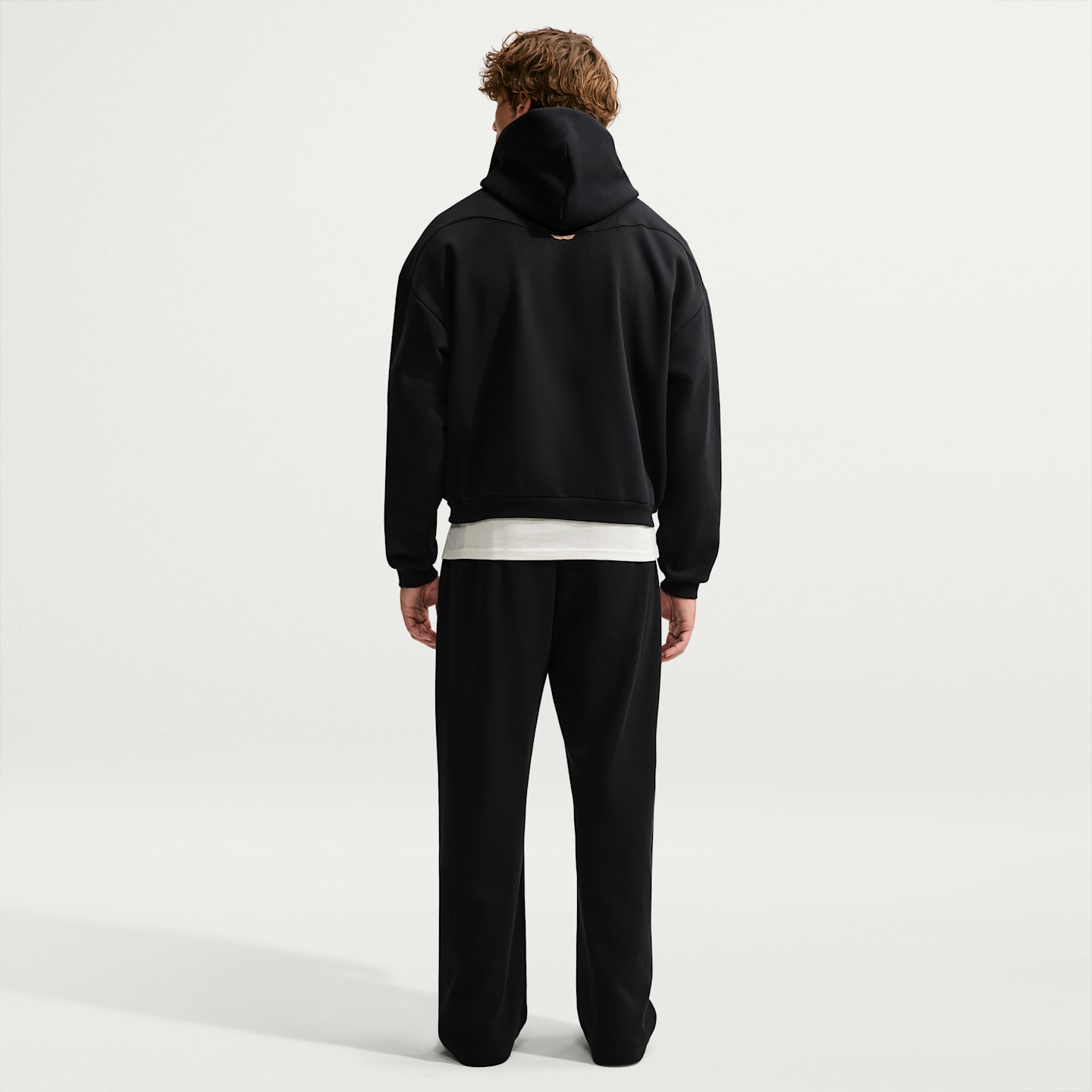 Мужское баскетбольное худи Nike Caitlin Clark Standard Issue Therma-FIT, начёсанное, цвет: Чёрный / Бледная слоновая кость — фото 5