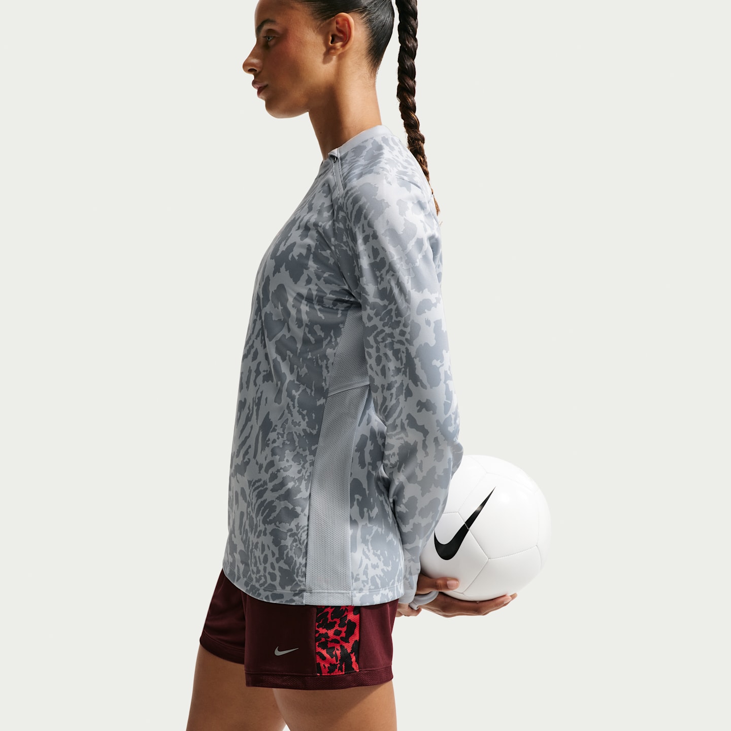Женский топ Nike United Academy Dri-FIT Soccer Crew Top, цвет: Платиновый / Волчий серый — фото 3