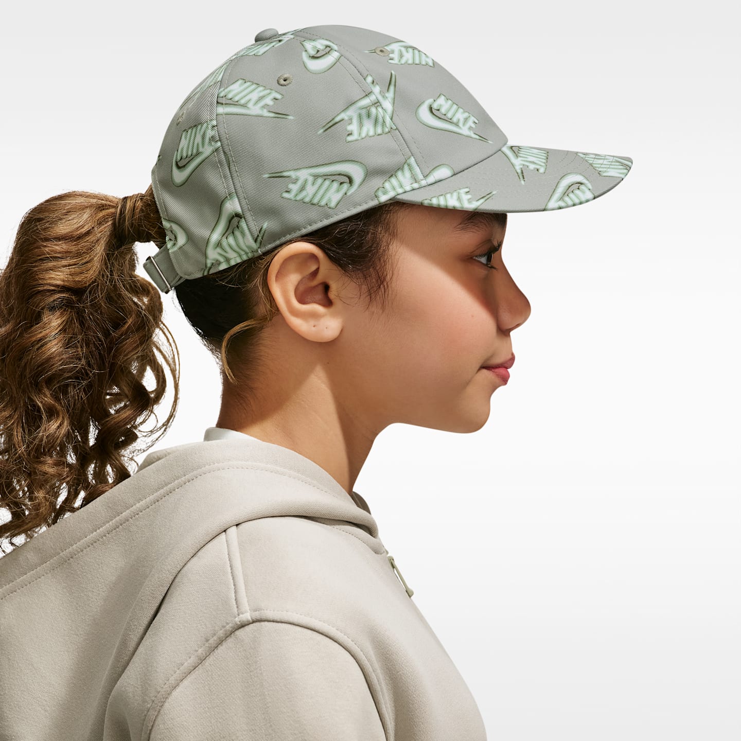 Детская кепка Nike Club неструктурированная, цвет: Еловый туманный — фото 4