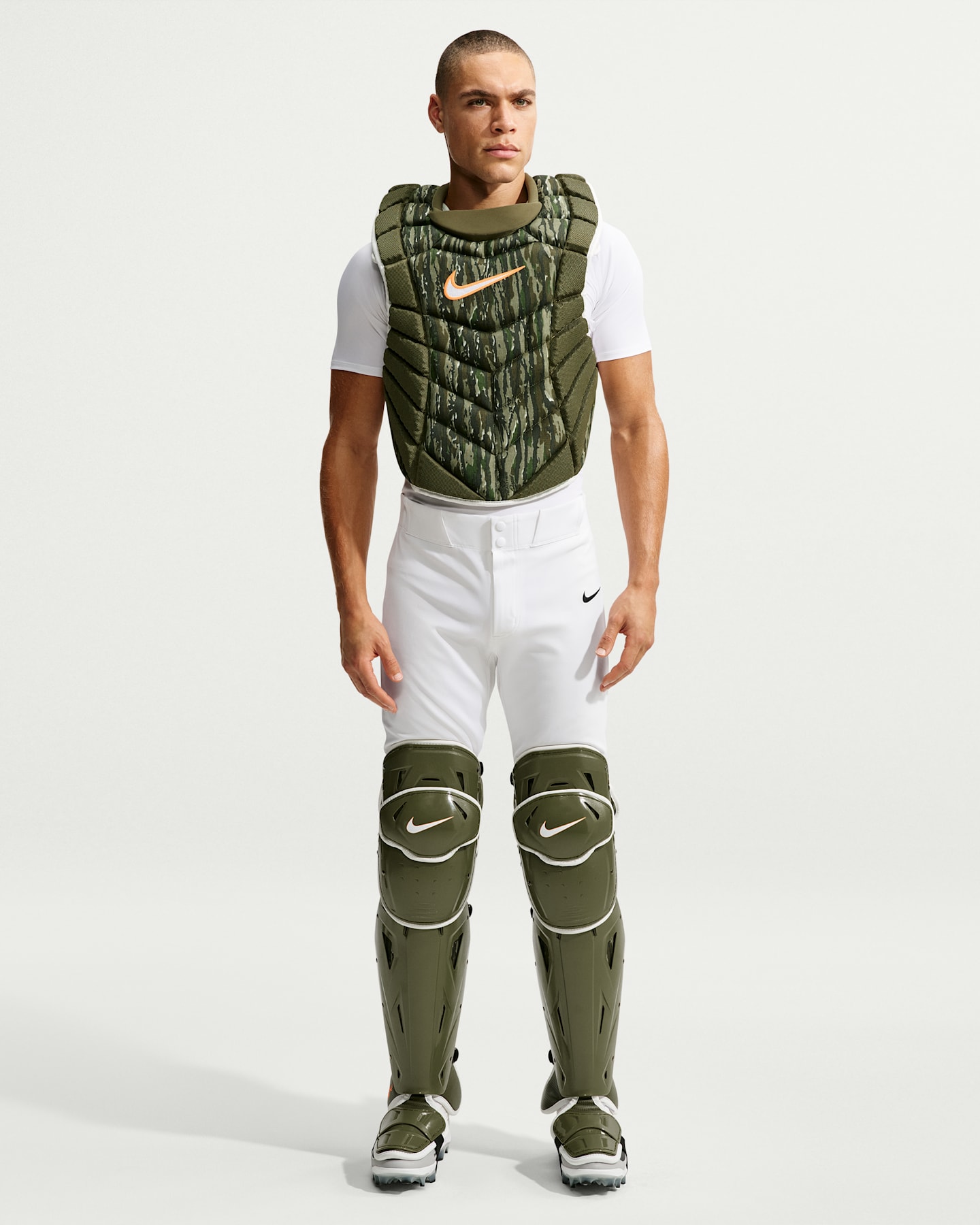 Мужские кроссовки Nike Diamond Elite "J.T. Realmuto" x Realtree Catcher's Set, цвет: Оливковый / Молочный — фото 7