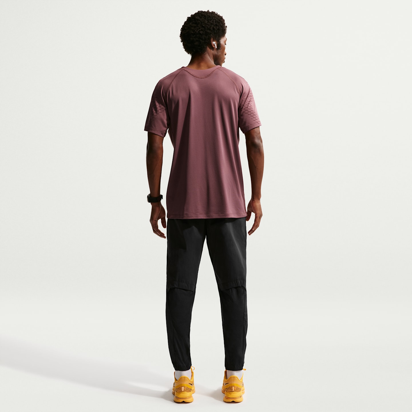 Мужские беговые брюки Nike Stride Plus Repel Woven, цвет: Чёрный — фото 5