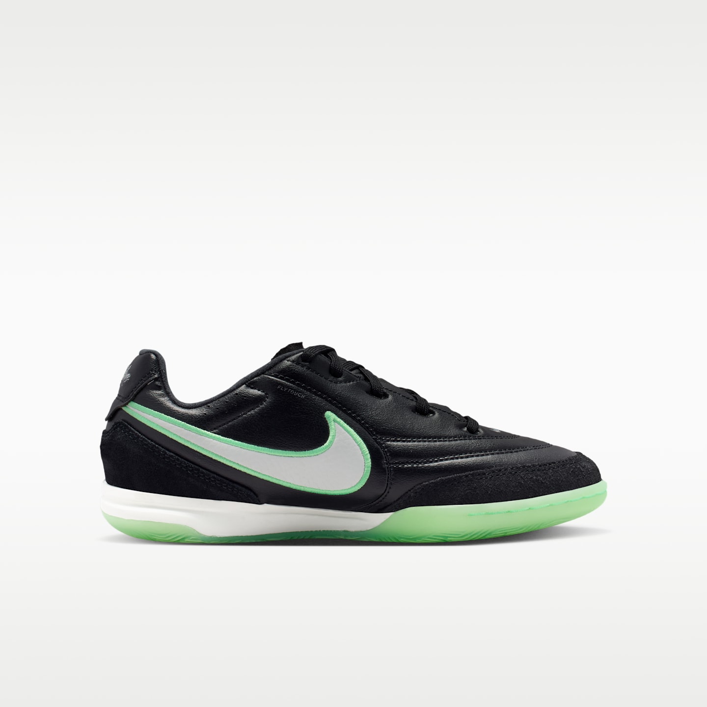 Детские кроссовки Nike Jr. Tiempo Streetgato Indoor/Court Low-Top Soccer, цвет: Чёрный / Зелёный — фото 3