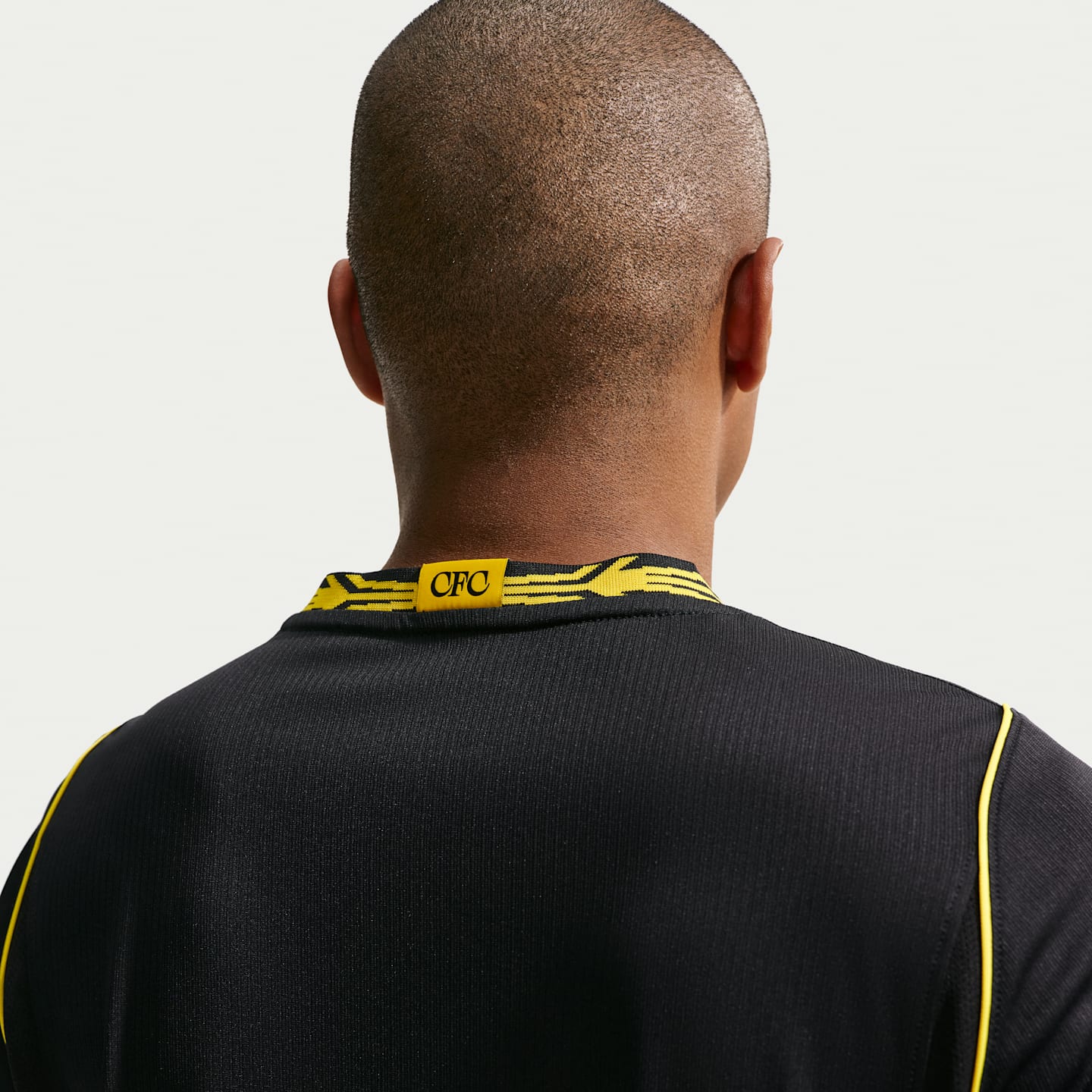 Мужской топ Nike Chelsea FC 2026/27 Stadium Away Dri-FIT Soccer Replica Jersey, цвет: Чёрный / Золотой — фото 2