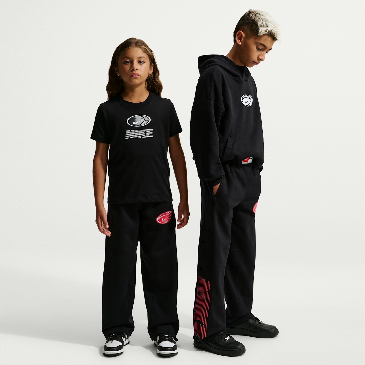Детские баскетбольные брюки Nike, цвет: Чёрный / Волчий серый