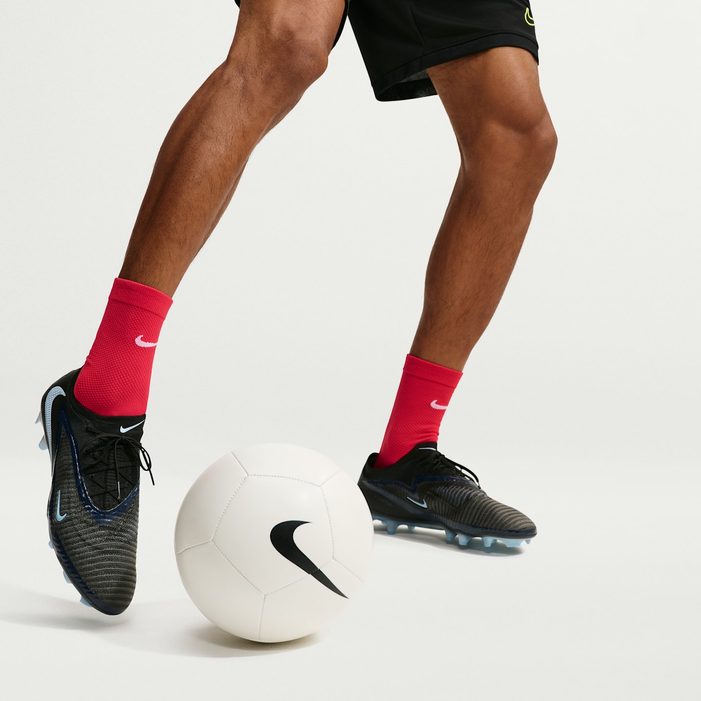 Носки VaporFast Soccer для мужчин, средней высоты, нескользящие — Nike, цвет: Красный / Волчий серый — фото 4