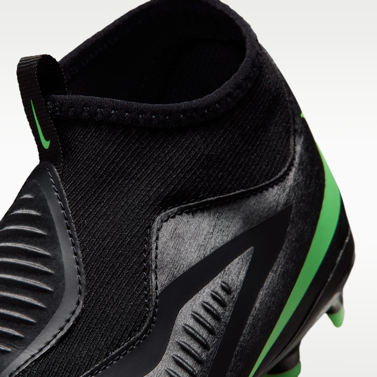 Детские кроссовки Nike Jr. Phantom 6 High Academy Turf Soccer, цвет: Чёрный / Зелёный — фото 8