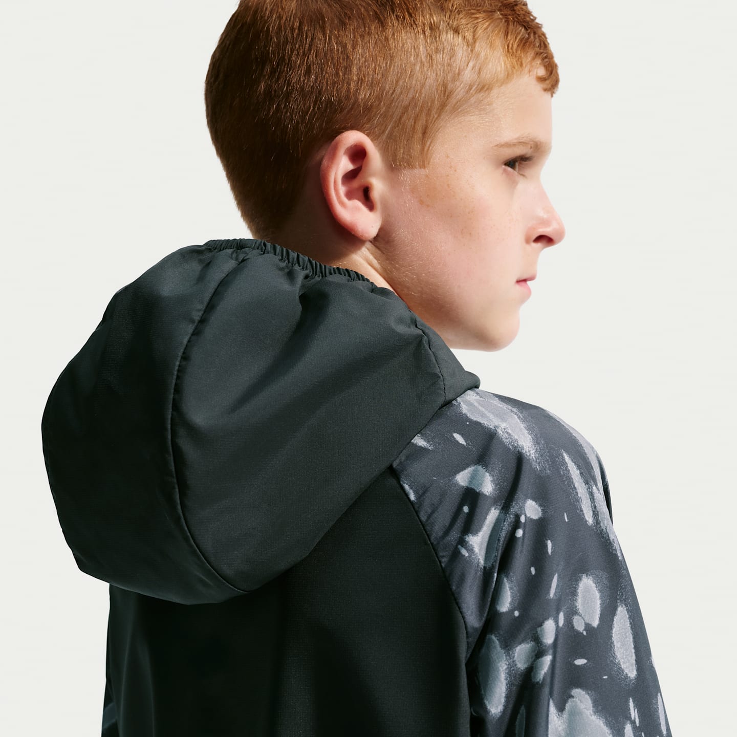 Детская куртка Nike Miler Repel с УФ-защитой, цвет: Чёрный — фото 2