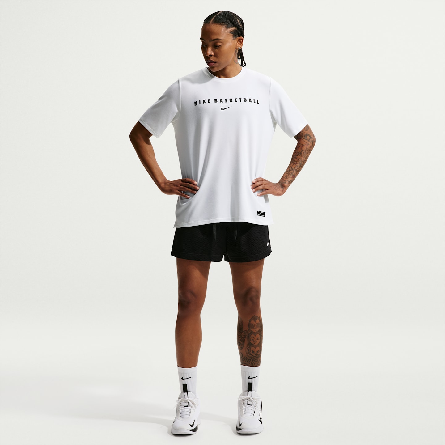 Женские баскетбольные шорты Nike Essential Dri-FIT из сетки, цвет: Чёрный / Белый — фото 1
