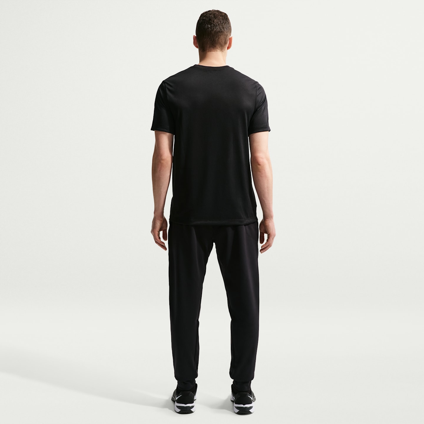 Мужская футболка для фитнеса Nike Dri-FIT Legend, цвет: Чёрный / Серебряный — фото 5