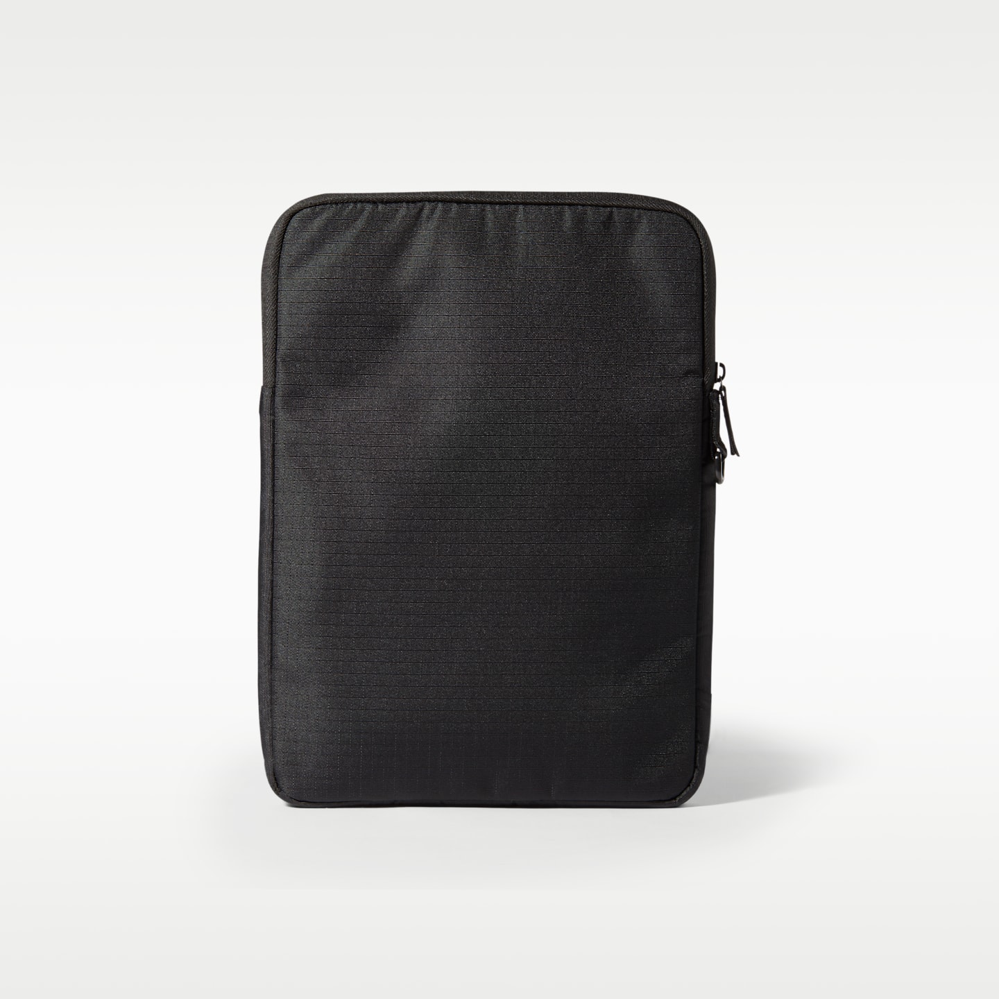 Мужские кроссовки Nike Club Laptop Sleeve, цвет: Чёрный — фото 2