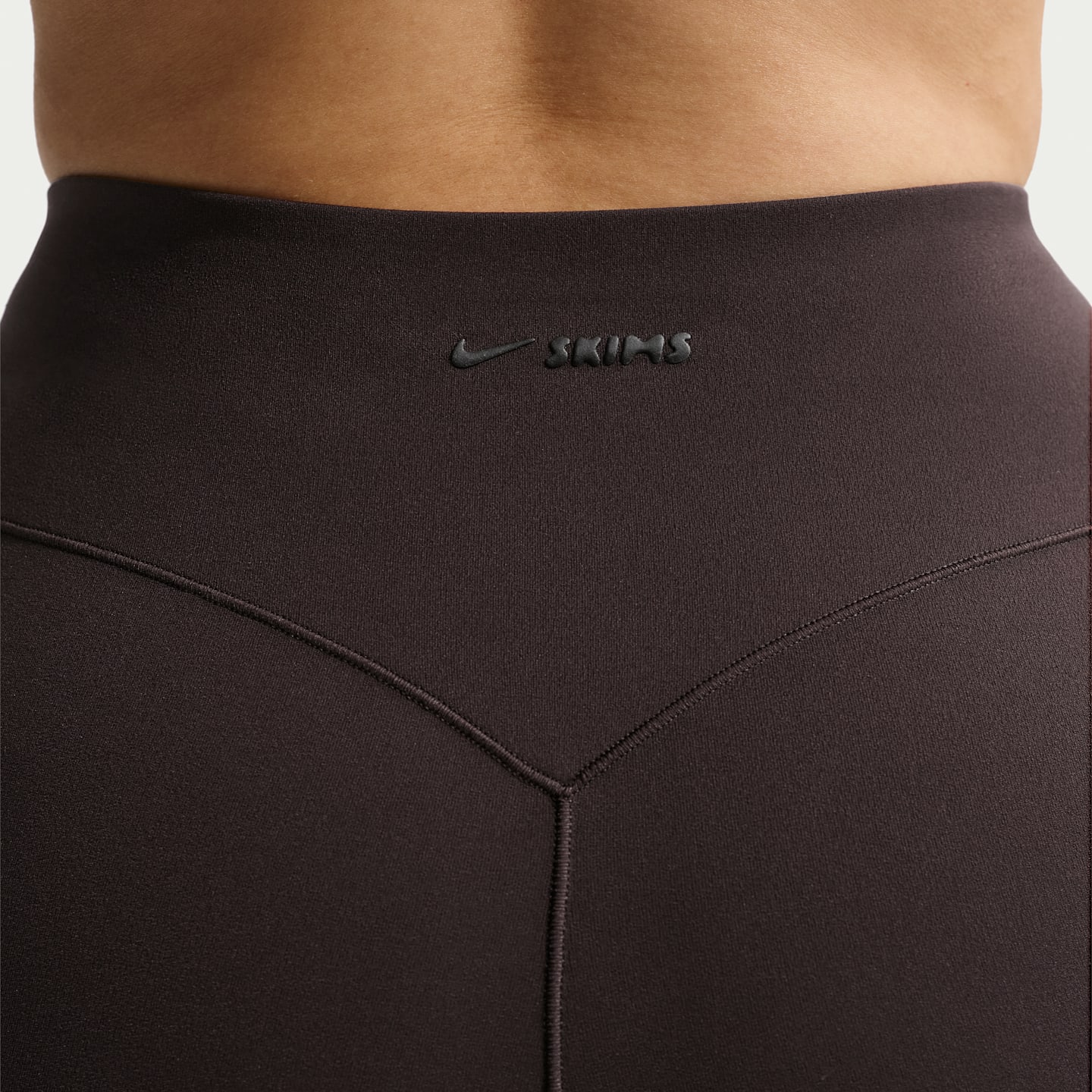 Женские легинсы NikeSKIMS Studio Stretch, цвет: Кофейный — фото 12