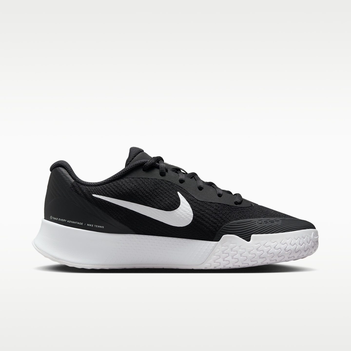 Женские кроссовки Nike Vapor Lite 3 Hard Court Tennis Shoes, цвет: Чёрный / Белый — фото 3