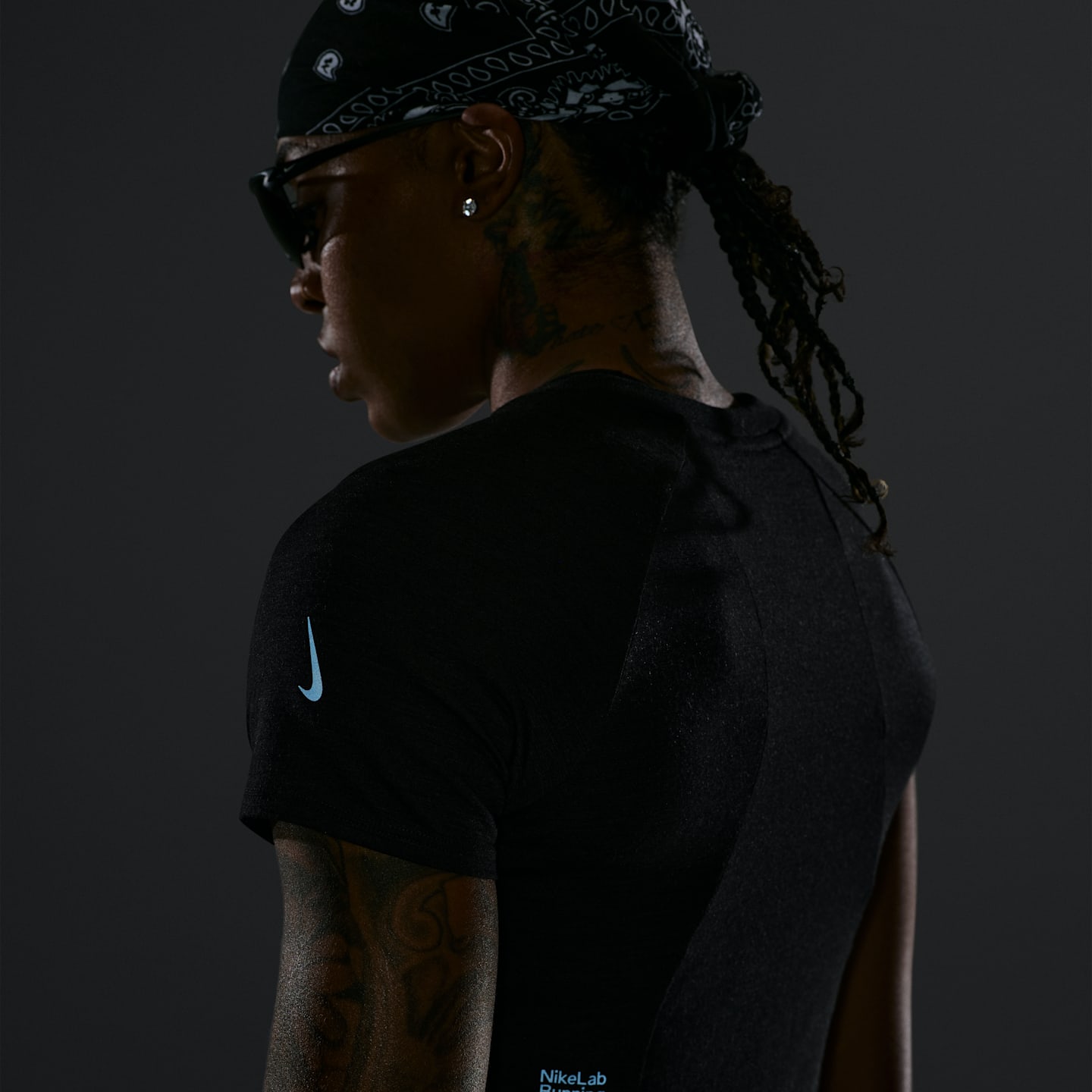 Женский топ NikeLab Running Wool-Blend Short-Sleeve Top, цвет: Чёрный — фото 7