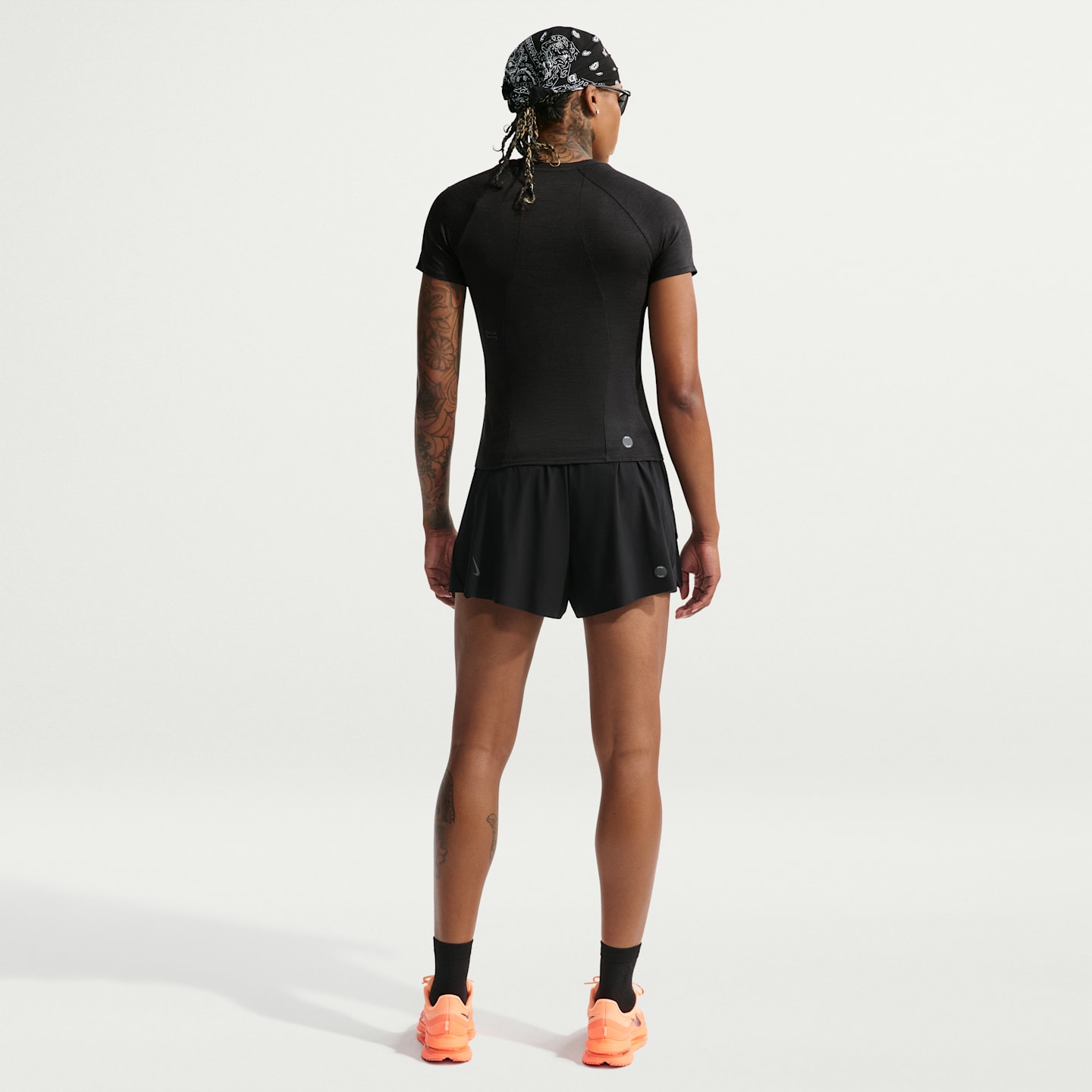 Женский топ NikeLab Running Wool-Blend Short-Sleeve Top, цвет: Чёрный — фото 5