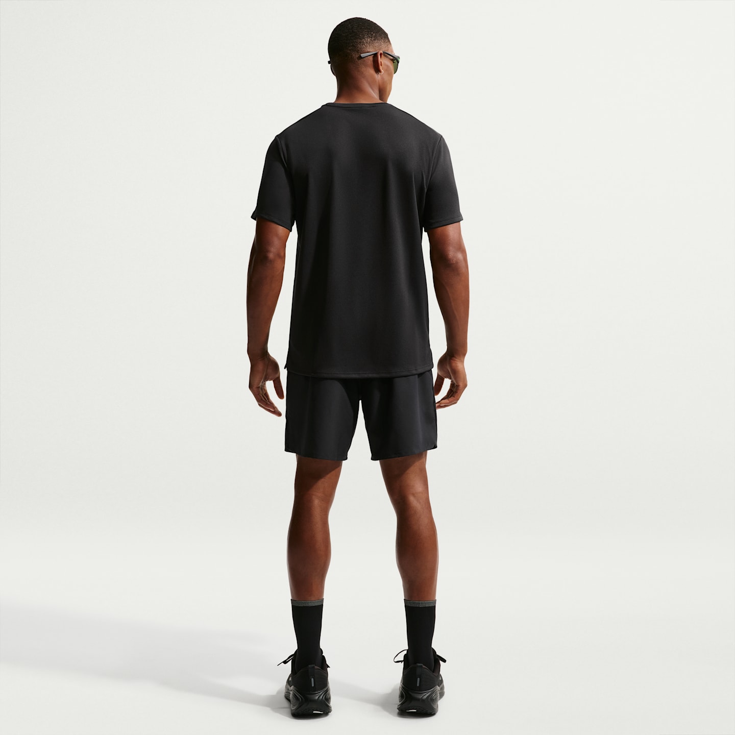 Мужские беговые шорты 7" со слипами Nike Challenger Dri-FIT, цвет: Чёрный — фото 5
