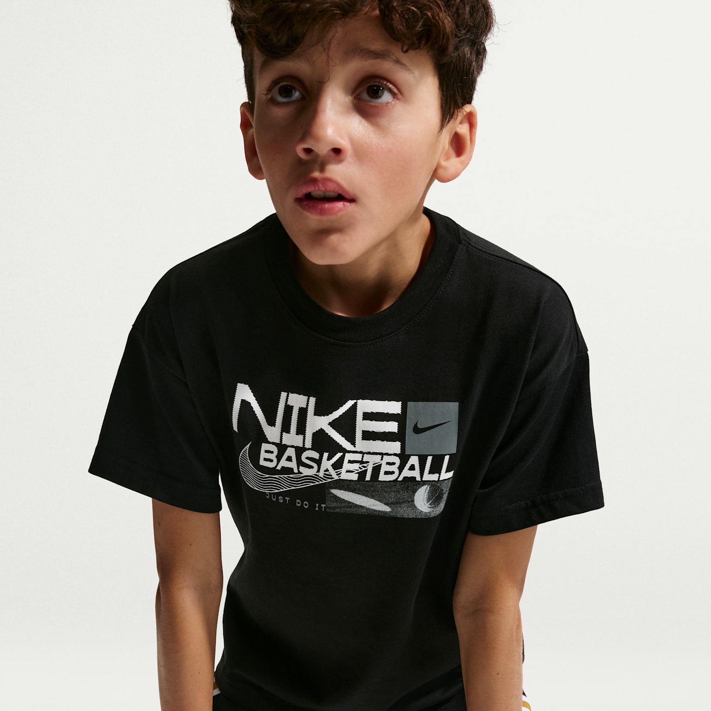 Детская футболка Nike Sportswear, цвет: Чёрный — фото 3