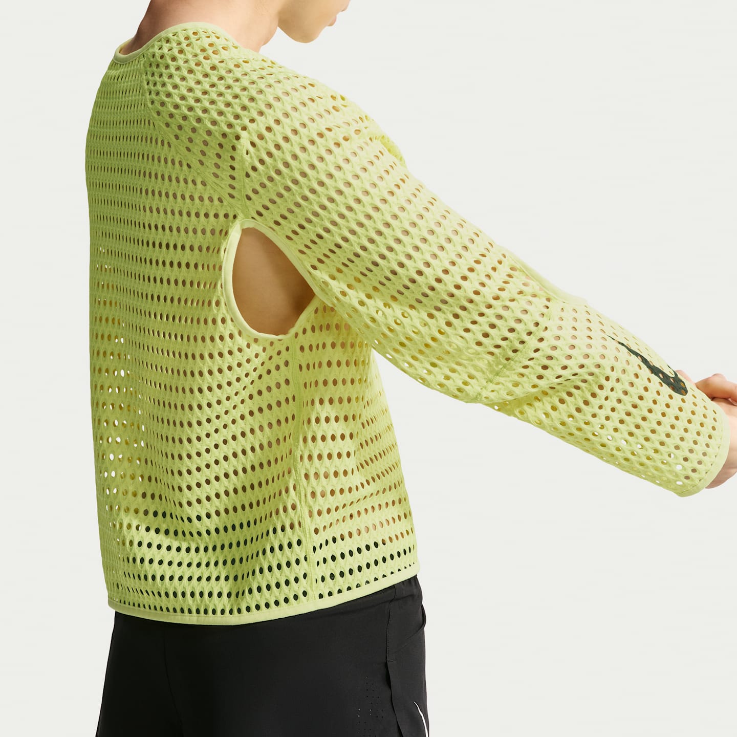 Мужской топ Nike Radical AirFlow Aero-FIT Long-Sleeve Running Top, цвет: Светлый лимонный / Чёрный — фото 2