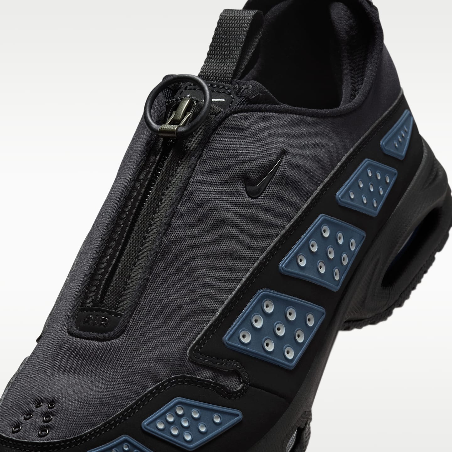 Женские кроссовки Nike Air Max Sndr, цвет: Чёрный / Серебряный — фото 7