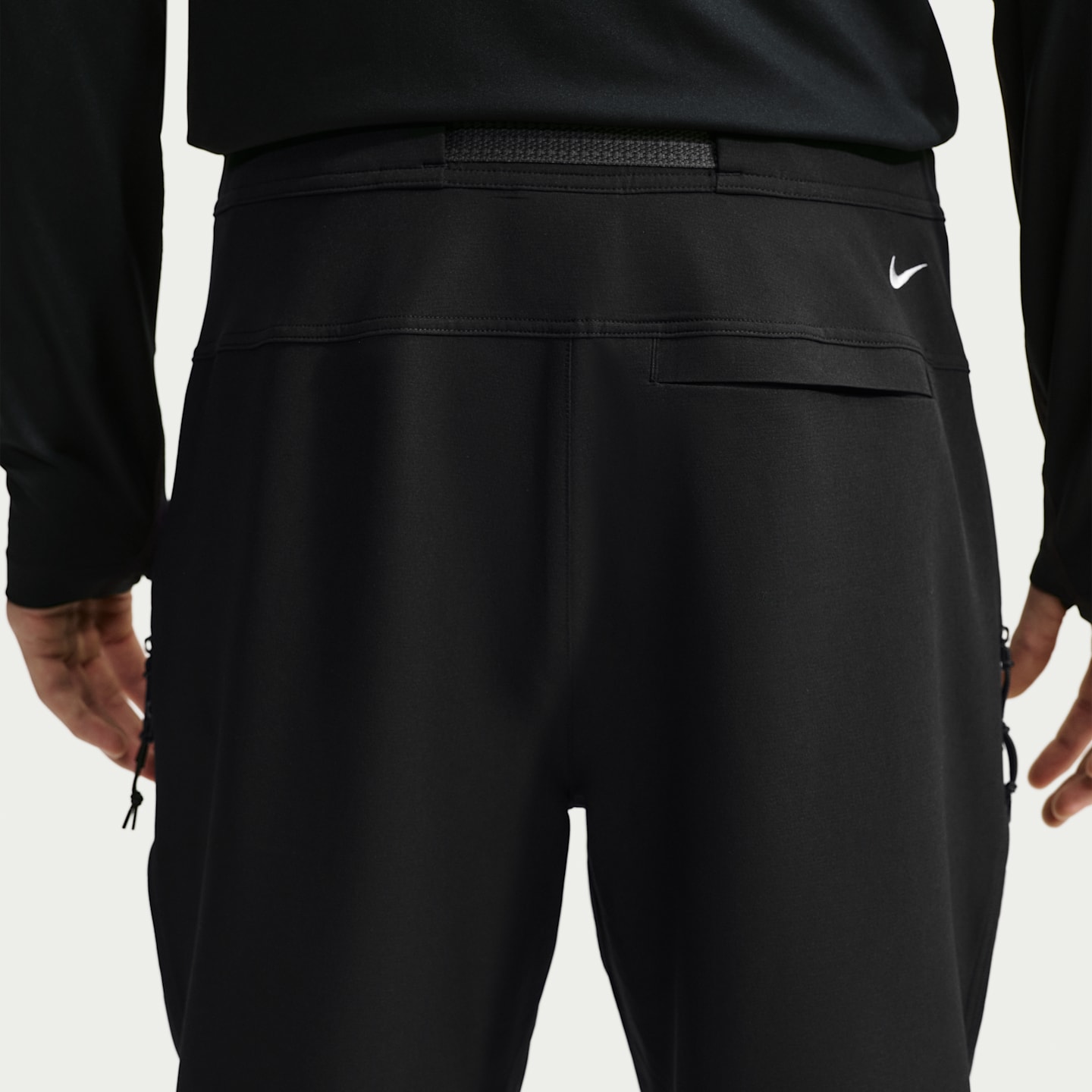 Мужские брюки для походов Nike ACG Cloud Trekker, цвет: Чёрный / Снежный белый — фото 3