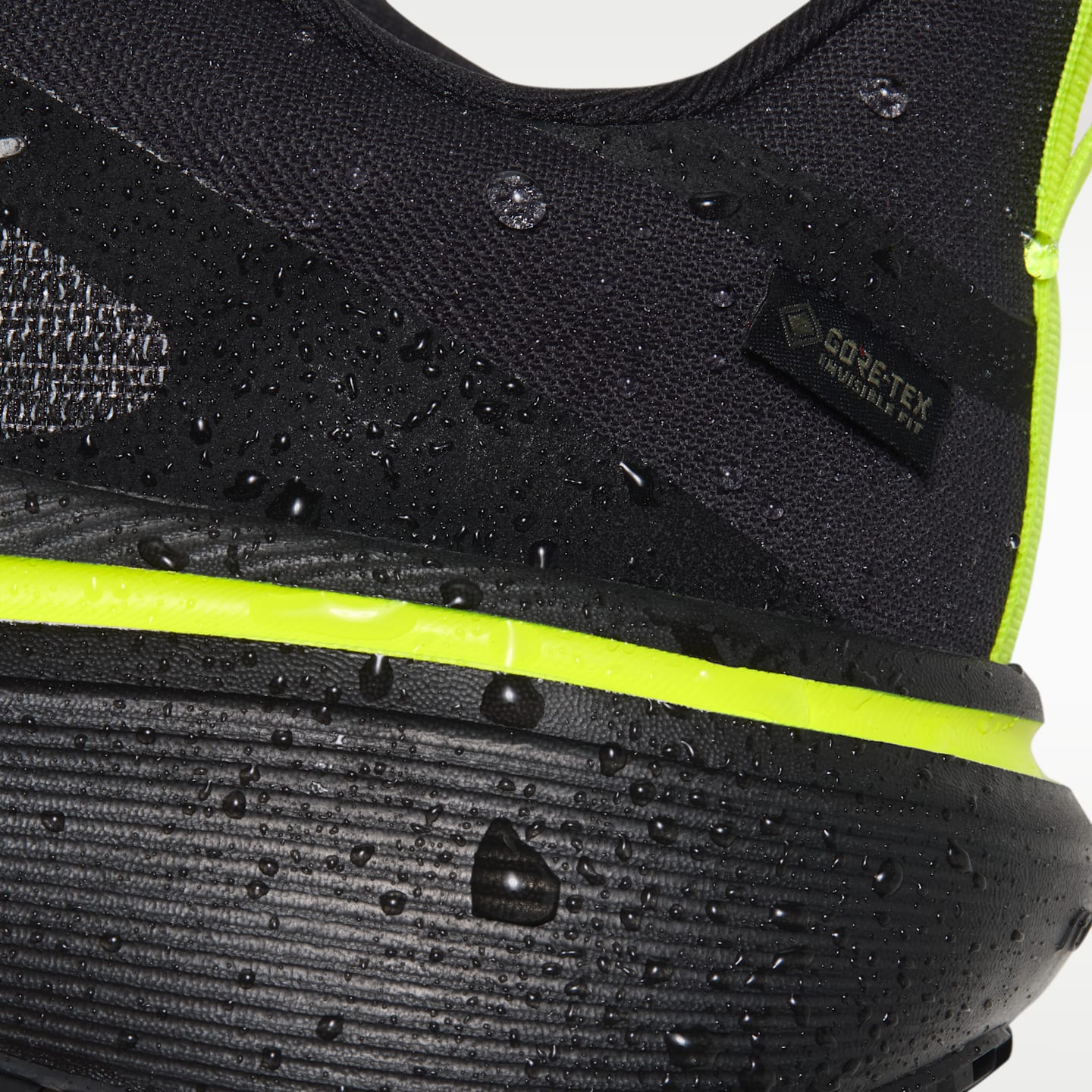 Мужские кроссовки Nike Pegasus 42 GORE-TEX Waterproof Road Running, цвет: Чёрный / Лимонный — фото 10