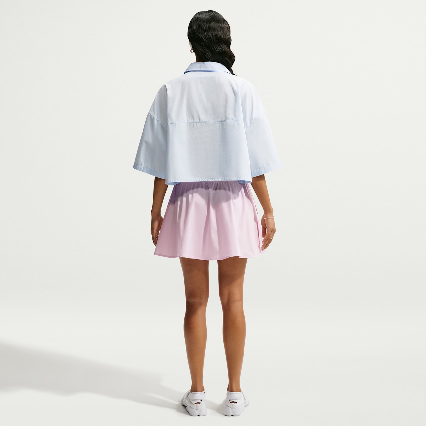 Женская мини-юбка Nike Sportswear из поплина со средней посадкой, цвет: Выбеленный сиреневый / Белый — фото 5