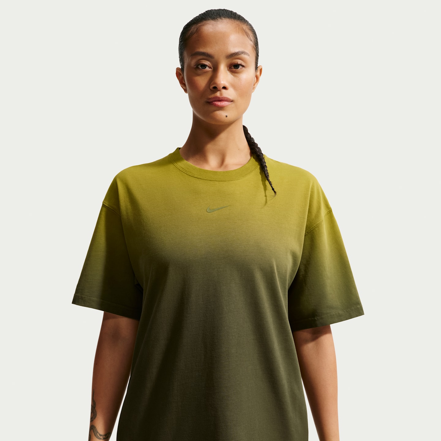 Мужская футболка Nike Nocta CS, цвет: Мох / Средний оливковый — фото 2