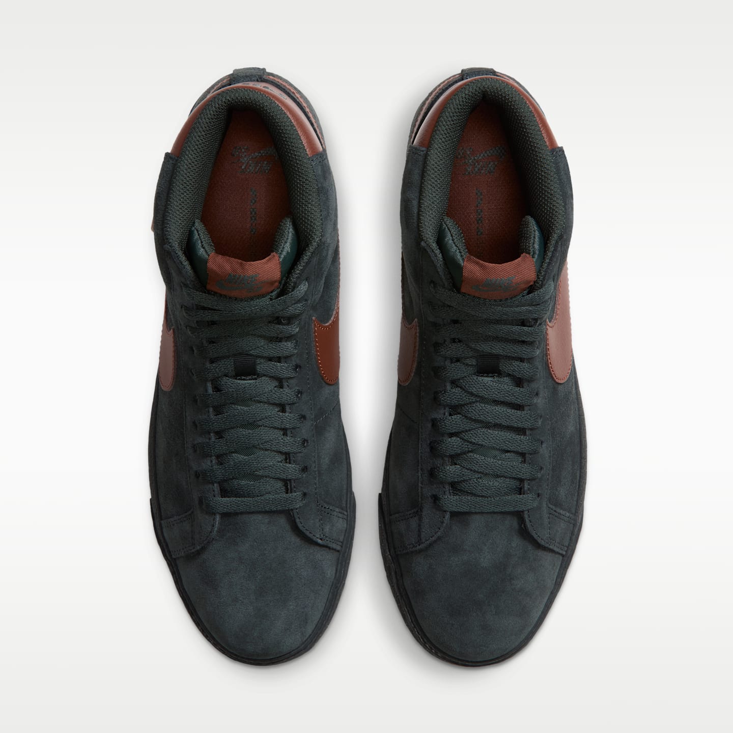 Пиджак Nike SB Zoom Blazer Mid Skate Shoes, цвет: Чёрный еловый / Карамельный коричневый — фото 4