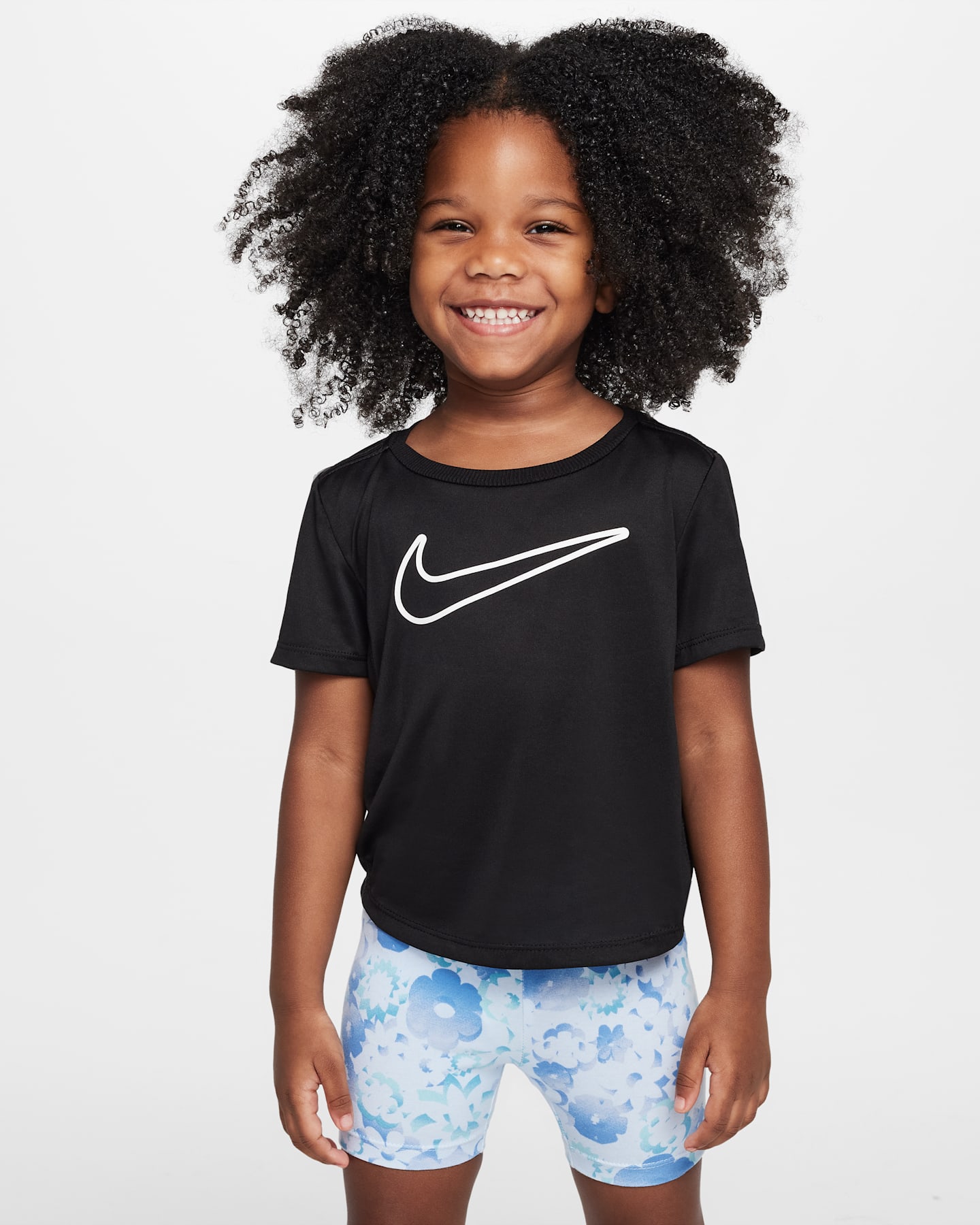 Топ Nike One Fitted Dri-FIT Short-Sleeve для девочек, цвет: Чёрный — фото 7