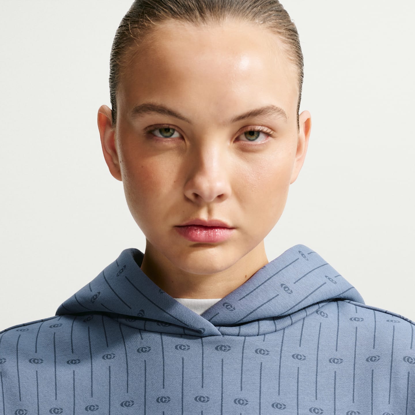 Женское баскетбольное худи Nike Caitlin Clark Standard Issue, начёсанное, цвет: Синий / Бледная слоновая кость — фото 3